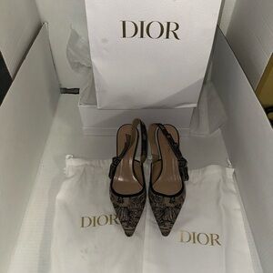 Dior J'adior Canvas Slingback Pump, toile de jouy, Black and Hazelnut